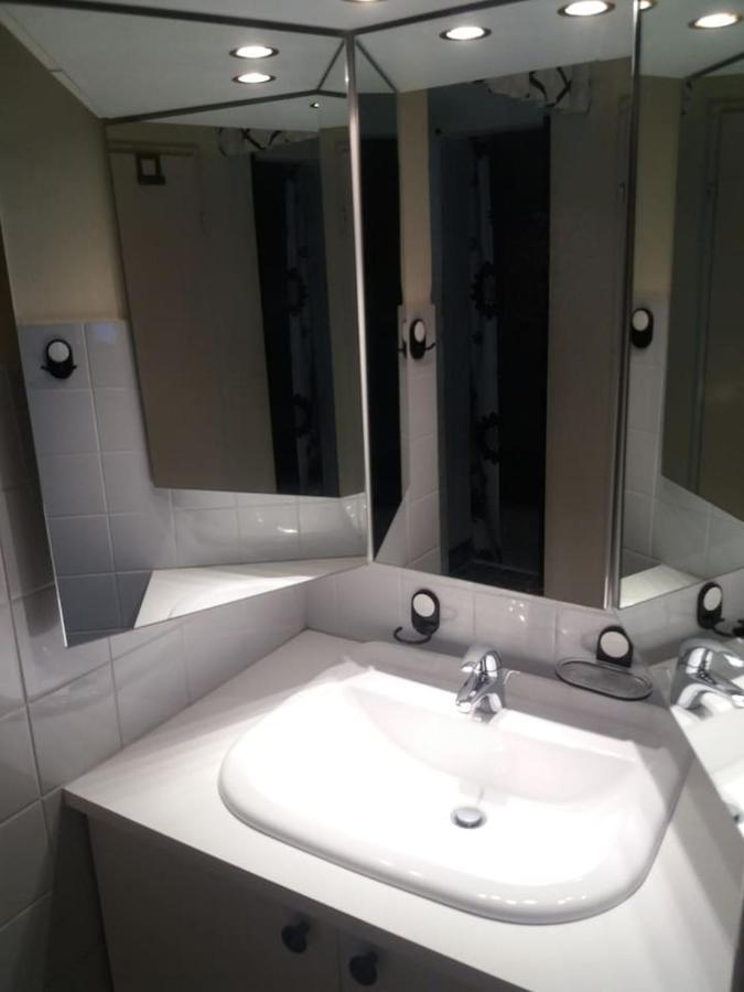 Geraeumige Zentrumsnahe Altbauwohnung Wien Ngoại thất bức ảnh